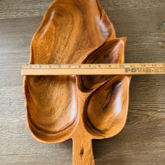 Wooden leaf shaped tray - Picture 3 of 7